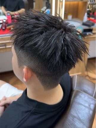 🤭当你们的男友 #男友力 烫出这款发型就要小心啦#虎刺