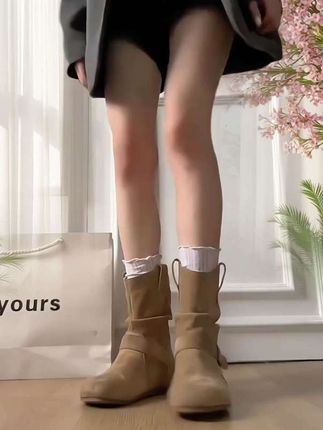 #穿上舒服的鞋子 #谁穿谁好看系列 #休闲短靴女 #好穿不累脚