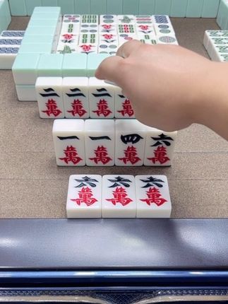 我是看错了吗? 这牌不会炸糊吧 #指尖四川麻将 #抖音小游戏 #禅游科技 #麻将 #小麻将解心宽