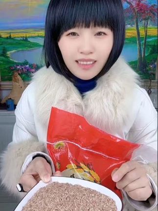 #家庭日常 #记录生活 #我和儿子女儿的午饭,红米饭配鸡腿吃起来嘎嘎香!幸福就是这么简单!2024新红饭米米贵州梯田农家红米农家红米自种软米长粒香红米10斤