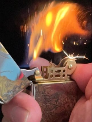 埃菲尔煤油打火机 吉祥天女#煤油打火机 #男人玩具 #送男朋友打火机推荐