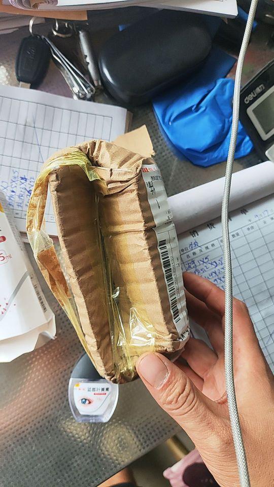 这东西一看就是假的,连个说明书都没有,盖还损坏了#我在抖音买买买