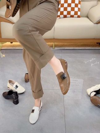 #百搭粗跟单鞋 #时髦穿搭 #好穿不累脚 #美出新高度 #上脚舒适 @DOU+上热门