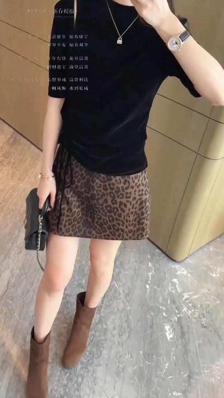 #小个子秋冬穿搭 #秋冬都市硬核穿搭 #秋冬穿搭新鲜感在线 #预制国庆出游穿搭 #大学生快速穿搭