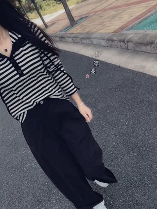 “生活不是为了钱,但想要的生活都需要钱,如果不逼自己72变,谁能替你扛下81难。”#穿搭