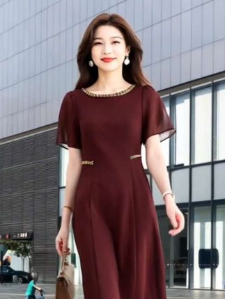 可蓓儿,红色气质法式感收腰连衣裙2025#新款夏喜#婆婆婚宴礼服裙子#高端大气 #优雅气质 #显瘦显高显气质