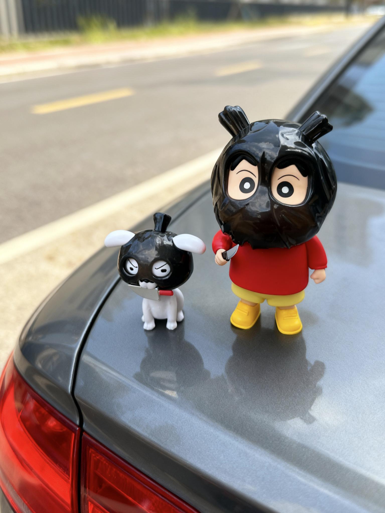 泥嚎!请问可以打打打...打劫吗? 小新来偷走你的💕 #大人也要玩玩具 #贱萌贱萌的 #蜡笔小新周边 #摆件 #车载摆件