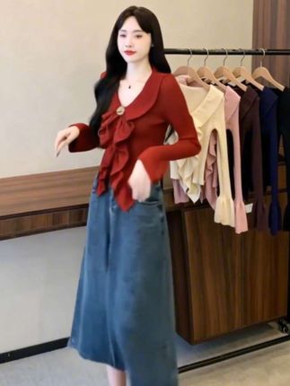 荷叶边春秋短款v领针织,型修身休闲风穿搭毛衣长袖显瘦气质时尚#毛衣外套女 #针织衫