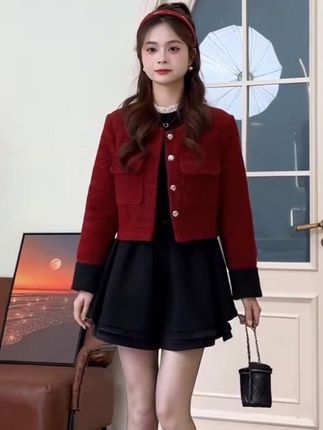 #谁穿谁好看 #黑色高级感穿搭 #服装小店 #女装 #连衣裙时尚穿搭