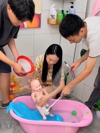 #卫生间好物 ##免打孔挂钩 #花洒固定支架 #免打孔 #花洒支架