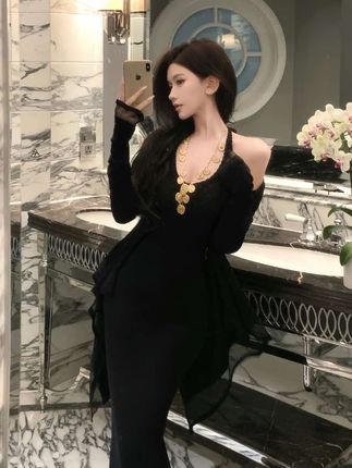 它的美是不会过于浮夸不过于做作的#高级感穿搭 #今日穿搭 #温柔穿搭 #我的ootd穿搭 #优雅气质