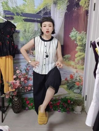 哇,好好看的条纹上衣#夏季穿搭 #谁穿谁好看 #面料柔软舒适