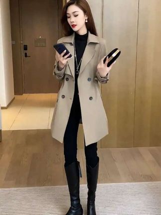 啄木鸟风衣外套女秋季新款英伦风中长款收腰显瘦休闲大衣女款#优雅气质 #中长款风衣外套 #收腰显瘦 #谁穿谁好看#内容启发搜索