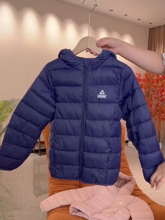 早秋给孩子买棉服,真的是太合适了,关键这件还是匹克大品牌的!#无限回购的宝藏单品 #匹克#面料柔软舒适 #儿童棉服 #早秋新款