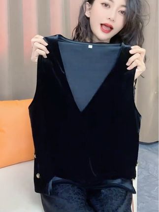 #丝绒马甲#气质小衫 #早秋新款#百搭不过时 @抖音小助手