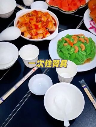 十个人套装餐具 出去旅游户外野餐的时候适合用 小碗 杯子 筷子 勺子都有 #餐具 #野餐必备 #户外美食 #一次性餐具 #厨房好物