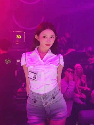 #舞蹈 #美女 #音乐现场 #辣妹#dj泡泡@DJ泡泡