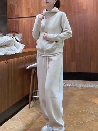 慵懒风休闲运动套装女2025秋季新款时尚洋气连帽卫衣阔腿裤两件套#新款上新 #女装穿搭 #卫生连帽两件套