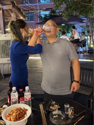 今晚小交杯🍻拥抱🫂 用心服务好每一位支持和信任我的客户#杨大嘴烧烤#男人的快乐就是这么简单 #老板娘 #酒蒙子的日常