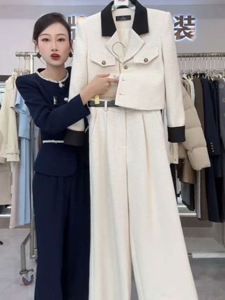 8808米白色法式小香风撞色套装女2025新款秋冬时尚简约超好看套装 #简约搭配 #谁穿谁好看 #穿出高级感 #小香风穿搭 #气质穿搭