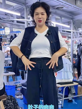 #高品质女裤 #秋季新款牛仔裤 #直筒阔腿裤 #丹宁蓝牛仔裤 #百搭显瘦