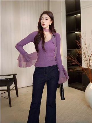 #秋款毛衣多种穿搭风格和技巧 #秋季日常实用穿搭思路分享 #秋冬穿搭大揭秘 #时髦穿搭 #女人味 @DOU+小助手