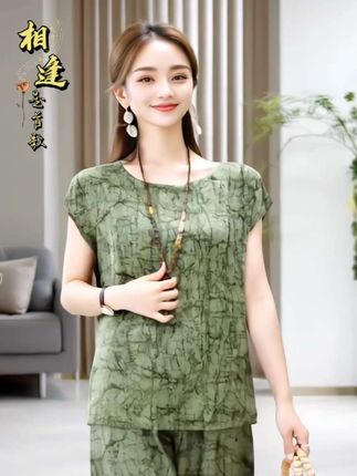 洋气减龄棉绸套装,宽松显瘦两件套 #妈妈装 #中老年女装 #面料柔软舒适 #夏季穿搭 #遮肉显瘦遮肉减龄