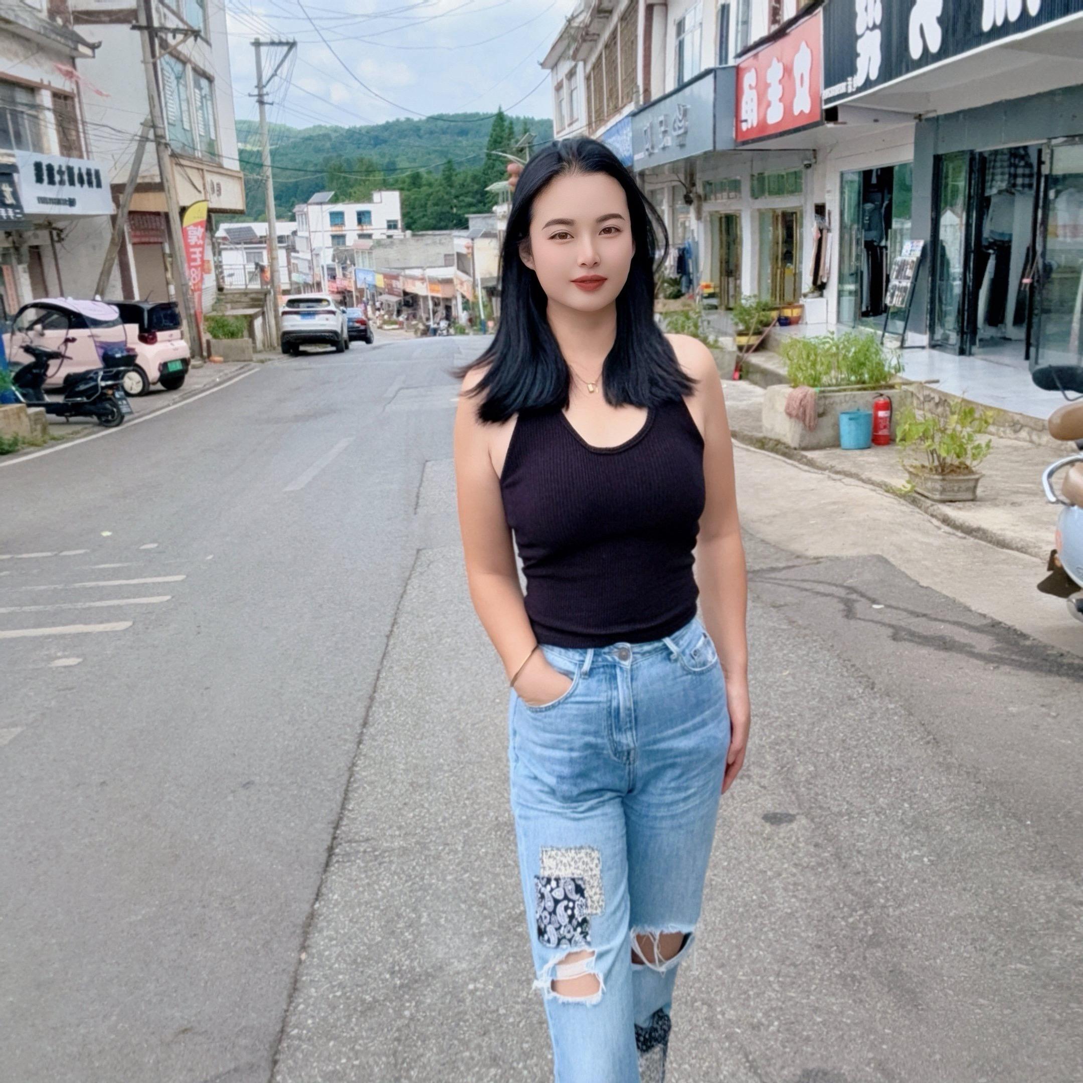 就算这辈子我不是你结发妻, 我也心甘情愿做你知己#情感 #街拍