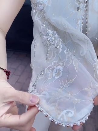 喜欢高品质的姐妹看过来啦,超重工蕾丝国风马甲,做工细节都好高级,这个价格买能买到真是赚啦,巨显气质#美出高级感 #洋气减龄 #国风古韵 #马甲