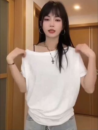 #斜肩短袖T恤 #谁穿谁好看 #斜肩上衣