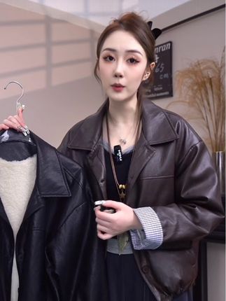 2025超火韩系休闲翻领小皮衣女秋季独特超好看高端皮夹克短款外套#韩系减龄外套 #皮衣外套 #皮夹克外套 #加厚外套新款 #随心推自然流