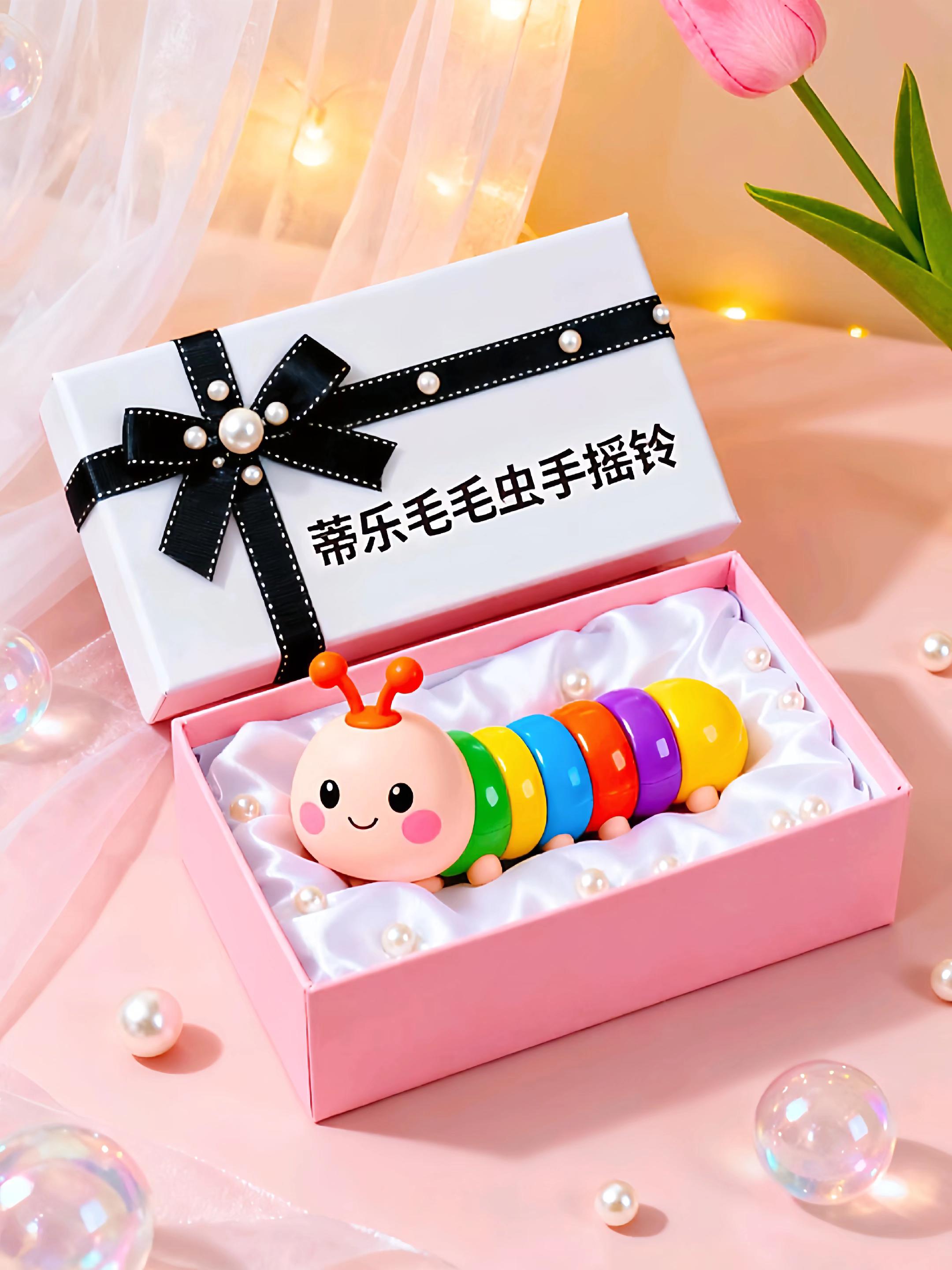 蒂乐这款二合一摇铃太懂宝宝需求了!毛毛虫造型的它,既是手摇铃也是牙胶。奶嘴级液态硅胶材质,宝宝啃咬超放心,表面触点还能按摩牙龈,缓解出牙不适。宝宝抓握玩耍时,既能锻炼手指精细动作,还能顺便做早教。这么实用的好物,赶紧给娃安排!#益智玩具 #早教益智玩具 #蒂乐 #牙胶