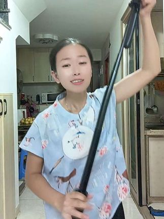 手机自拍杆三脚架,一个人,一个支架,拍抖音作品,那是嘎嘎好用#手机自拍杆三脚架