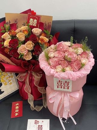 订婚花束组合 这是粉红和红红套装的PK,评论区告诉我,你选谁#订婚两件套 #订婚花束 #订婚花束小香风 #订婚花束推荐 #订婚花束组合