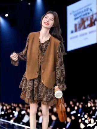 法式浪漫氛围感马甲碎花裙2025春秋新款复古温柔美拉德气质套装裙