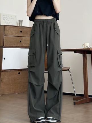 军绿色工装裤女款秋季2025爵士舞显瘦窄版直筒小个子降落伞兵裤子#休闲裤 #裤子穿搭 #百搭神裤 #百搭显瘦 #裤子