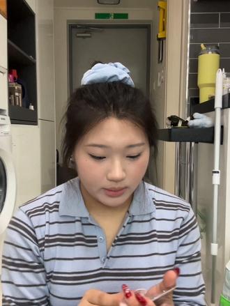 一个爱碎碎念的小女孩上线#分享照片#oliveyoung