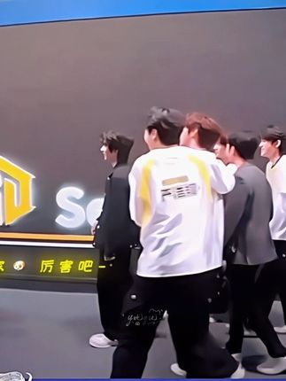 在爱人面前就袒露自己的软弱🥹#文严文 #万喜