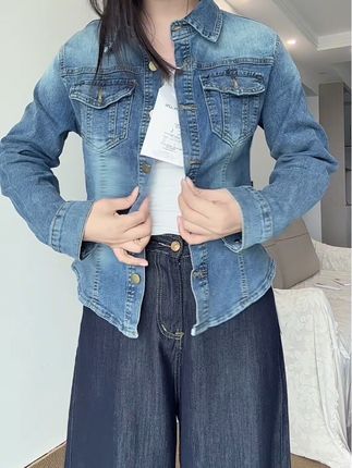 花小钱买到高质感的牛仔外套,牛仔修身外套#牛仔外套 #今日穿搭 #女装测评