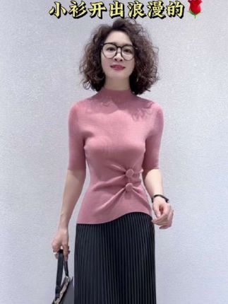 真没有想到一粒纽扣也能让基础款小衫穿出设计感,不信你看👀#穿搭 #穿搭技巧 #穿出自己的风格 #实体店实拍 #主理人欣姐