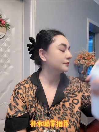 #上热门 #补水喷雾 #好东西一起分享 #好物推荐🔥 #自用好物分享 姐妹们真的很好用又便宜