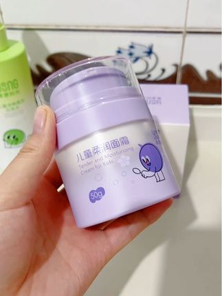 秋冬季,其实宝宝皮肤比大人更需要保湿!这款#青漾时光 柔润面霜,精华面霜二合一,强舒缓强保湿,宝宝小脸什么季节都不怕#儿童面霜 #宝宝护肤#面霜