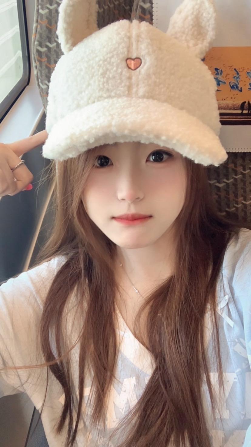 还是听妈妈的话吧 晚点再恋爱吧 #甜妹 #双子座 #不想上学