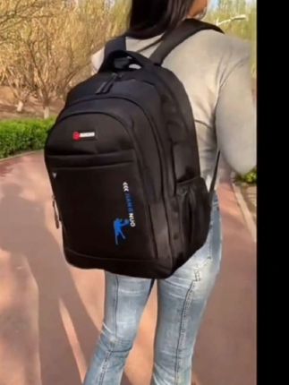 大容量减负学生书包♥