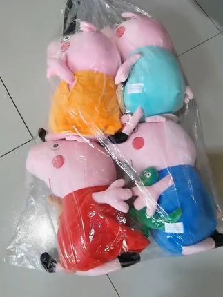 小猪佩奇一家四口#小猪佩奇 #生日礼物#儿童礼物#儿童好物#毛绒玩具