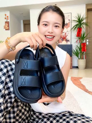 轻便两穿凉鞋#超便宜超划算 #夏季凉鞋 #好穿不累脚 #软底软面穿上超舒服 #好鞋推荐