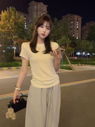 她是一座白色的岛屿#我的ootd穿搭 #ootd #穿搭分享