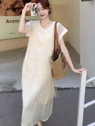 孕妇装夏季新款连衣裙时尚洋气假两件宽松显瘦蕾丝镂空流苏孕妇裙#夏季穿搭 #穿搭女装 #小清新穿搭 #时尚穿搭 #温柔风穿搭