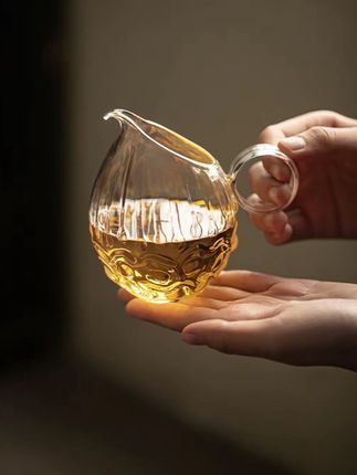 凝珠玻璃公道杯,家用高硼硅耐热玻璃分茶器,防烫公杯茶海#公道杯 #公道杯分茶器 #分茶器 #分茶器公道杯 #分茶器玻璃公道杯
