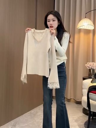 #蕾丝打底衫 #针织衫 #温柔风穿搭 #纯欲天花板 #气质穿搭